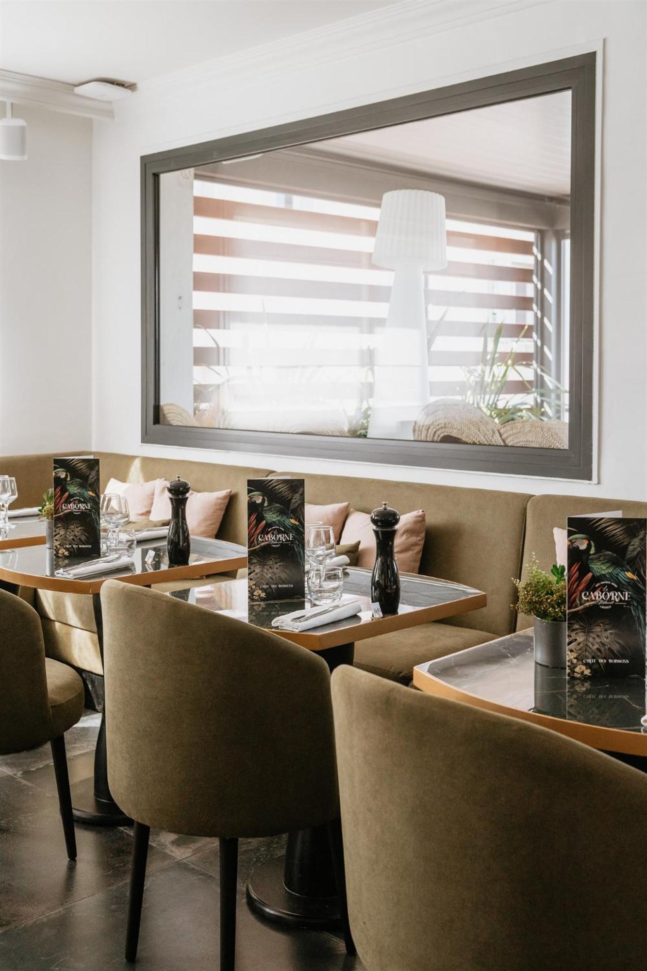 Hotel-Restaurant La Caborne Limonest Eksteriør bilde