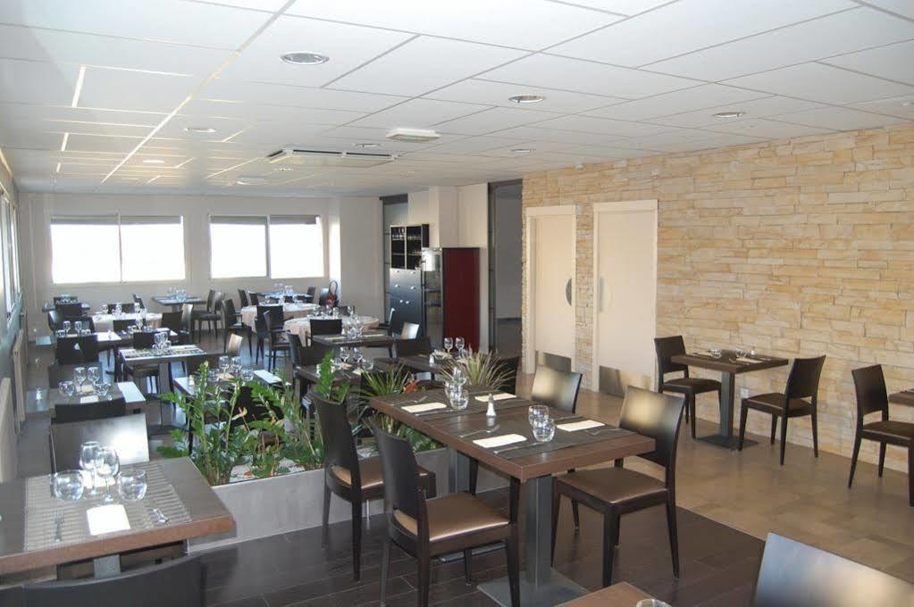 Hotel-Restaurant La Caborne Limonest Eksteriør bilde